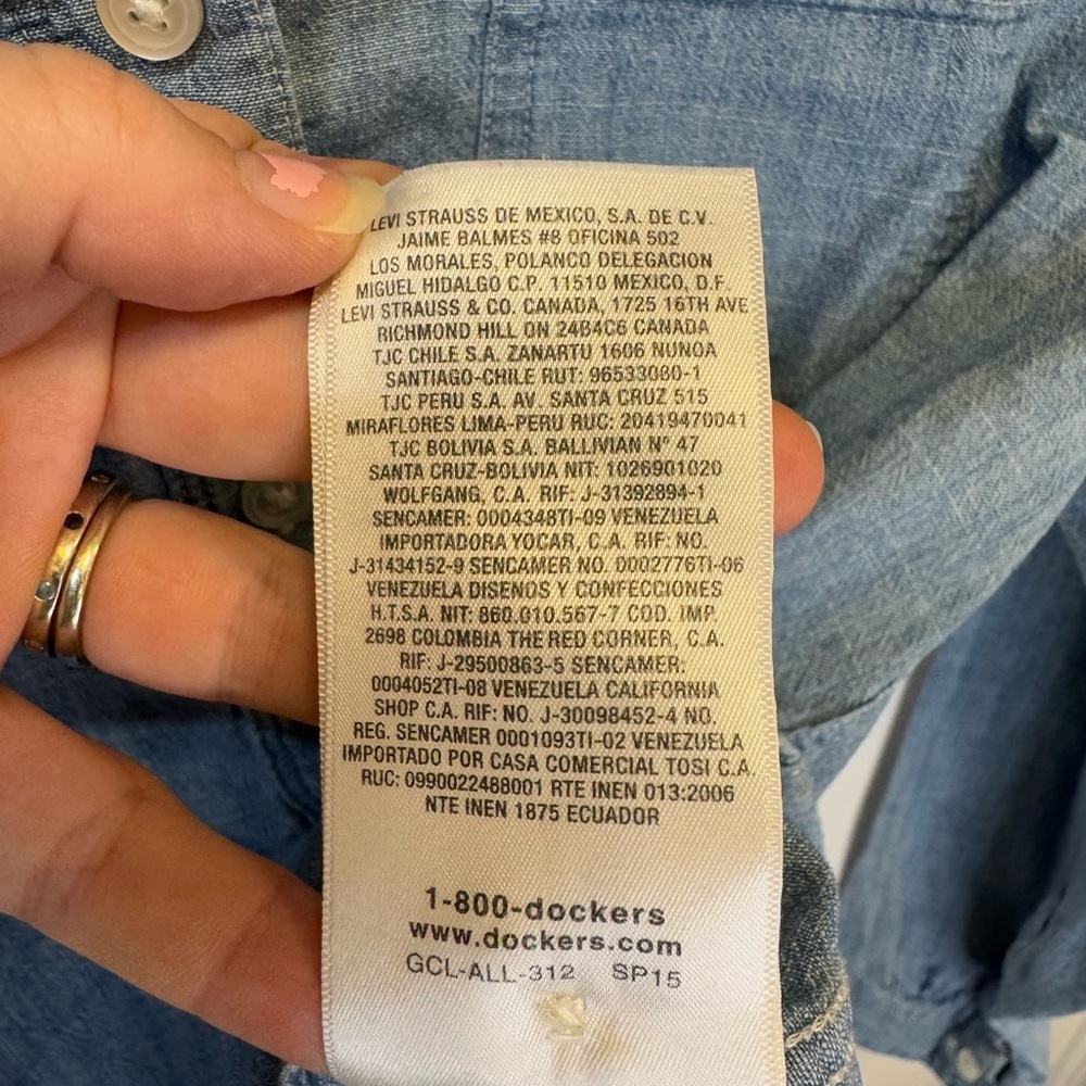 Women’s Dockers Light Blue Denim Button Down Shirt Size Petite Small - Picture 11 of 14